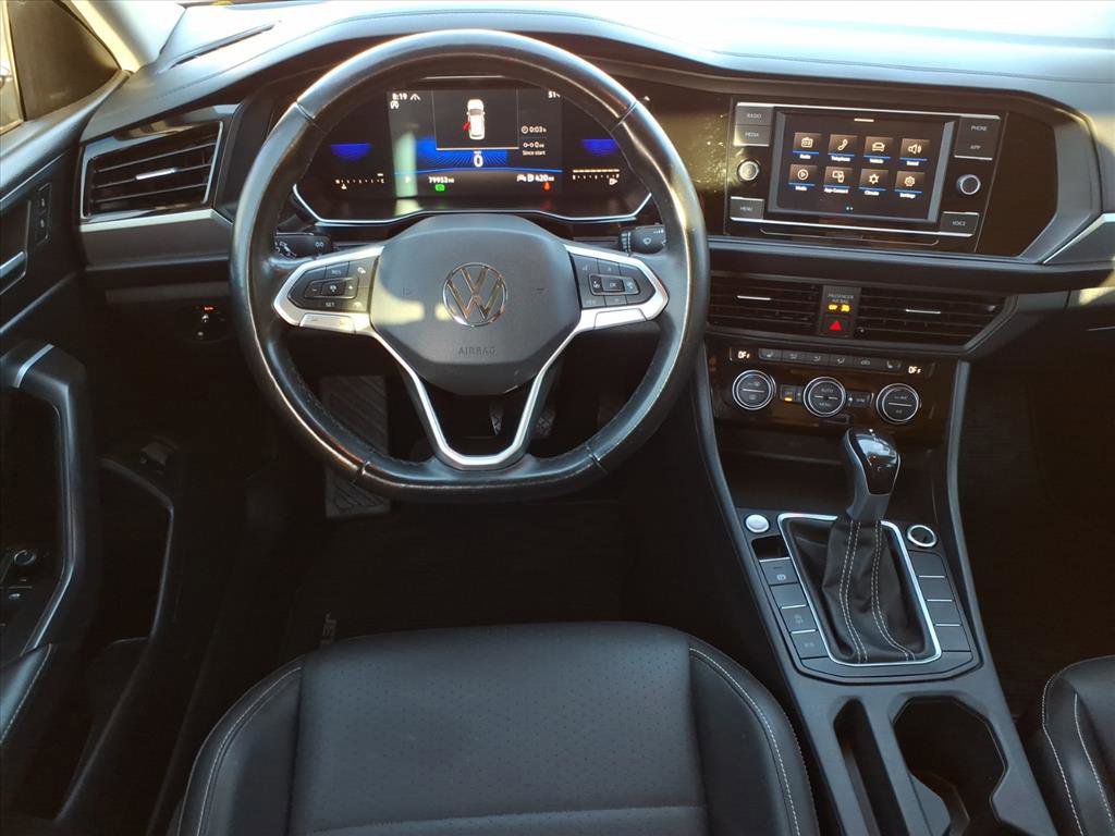 Used 2022 Volkswagen Jetta SE image 17