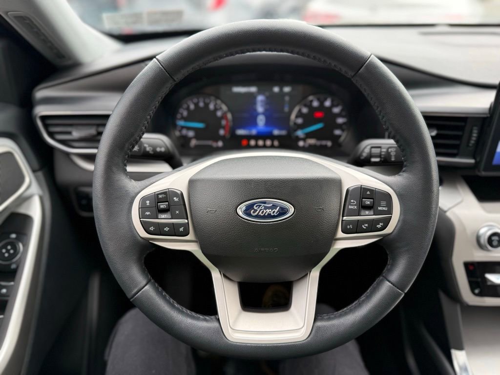 Certified 2023 Ford Explorer XLT w/ Equipment Group 202A image 16