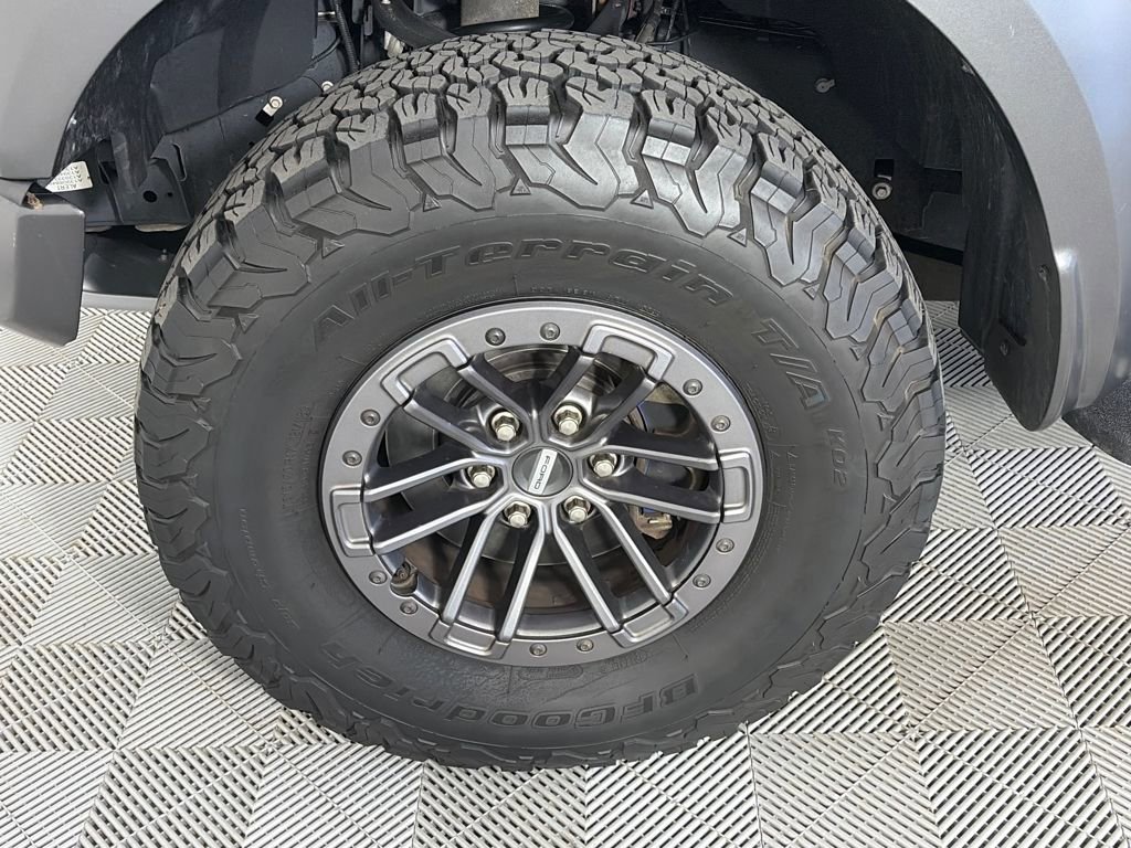 Certified 2020 Ford F150 Raptor w/ Equipment Group 802A Luxury image 8