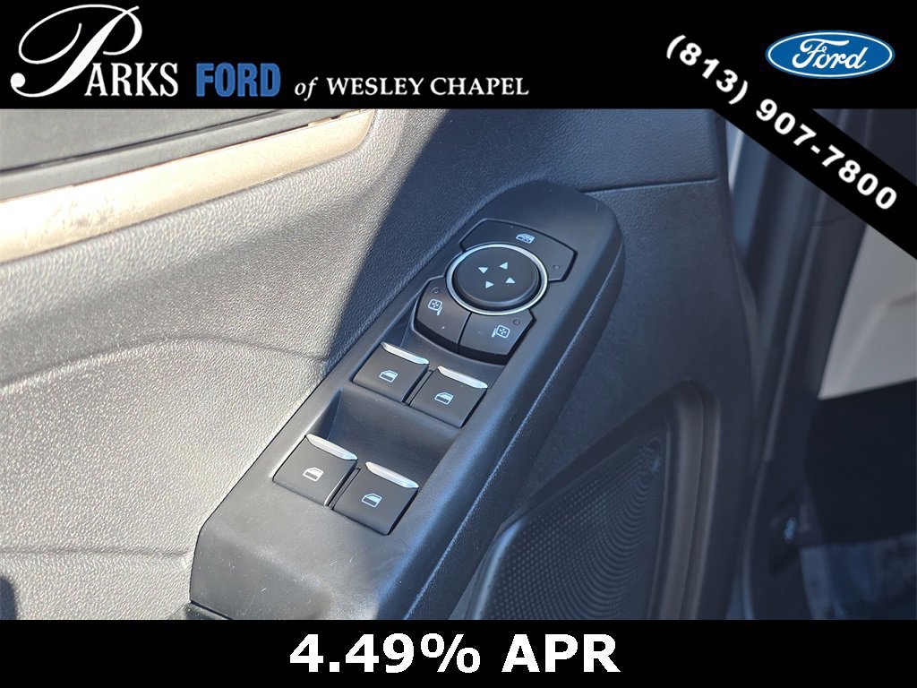 Certified 2022 Ford Escape SE w/ SE Sport Appearance Package image 18