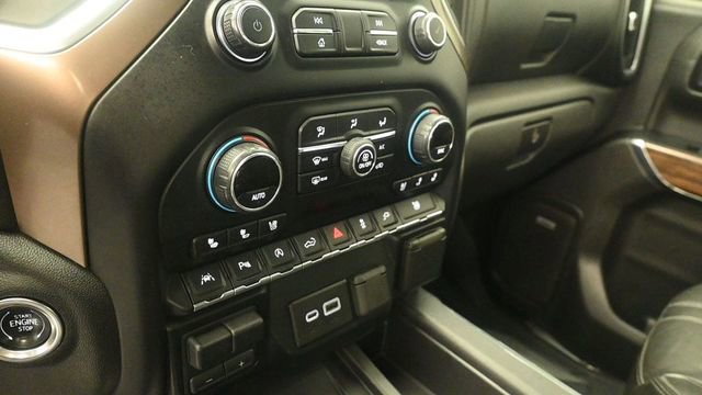 Used 2019 Chevrolet Silverado 1500 High Country w/ Technology Package AWD/4WD image 17