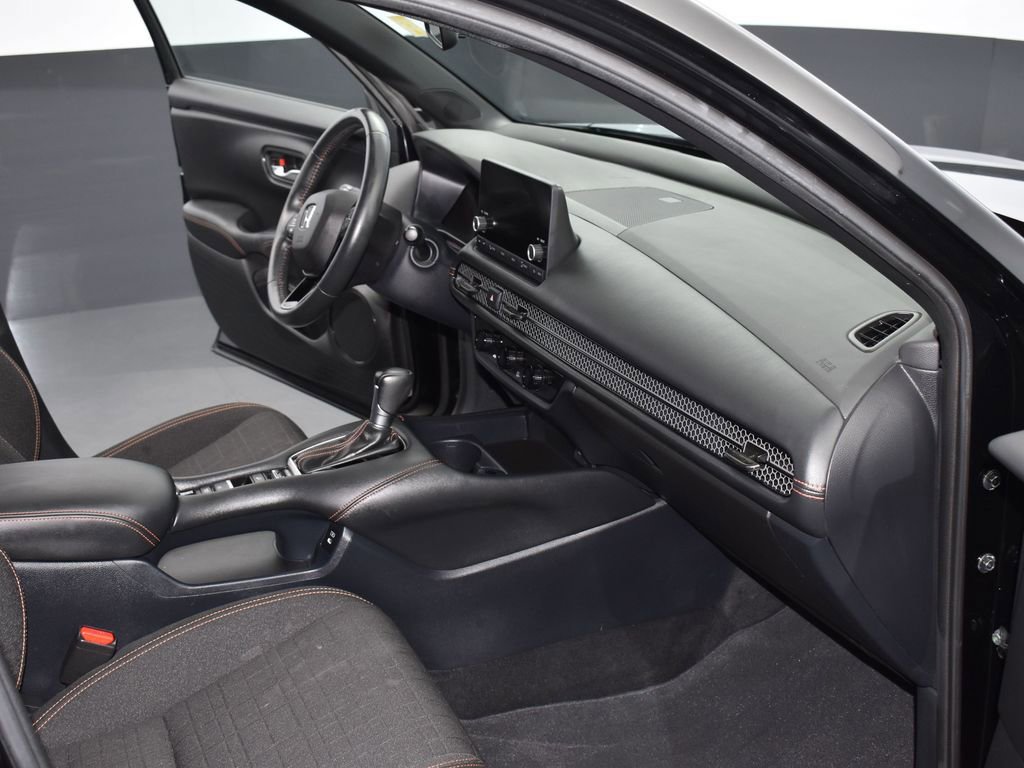 Used 2024 Honda HR-V Sport image 15