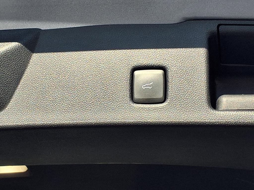 Certified 2022 Ford Escape SE w/ Convenience Package image 19