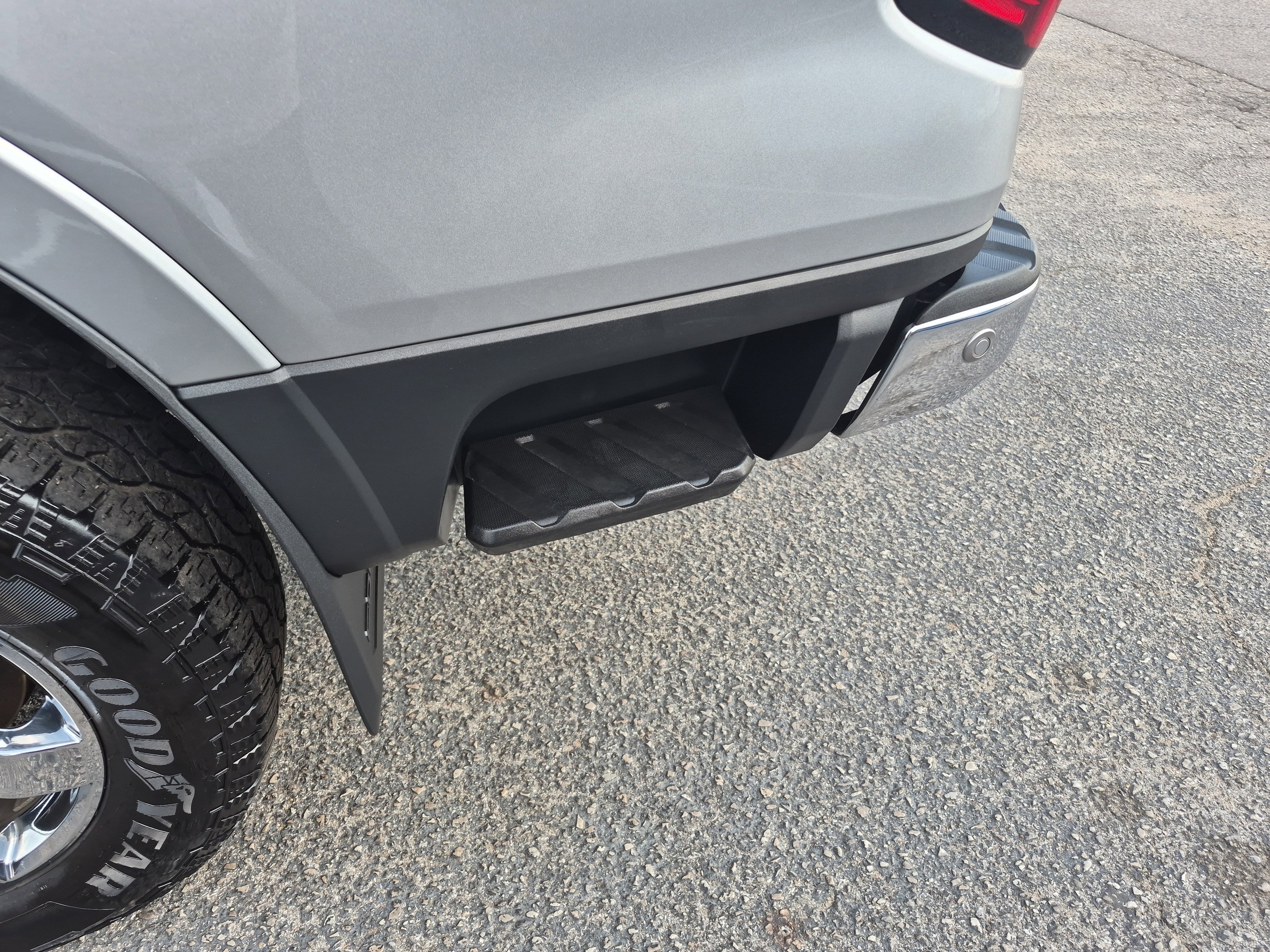 Certified 2024 Ford Ranger Lariat w/ Trailer Tow Package image 9