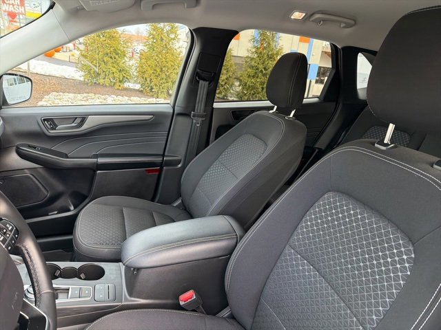 Certified 2025 Ford Escape Active w/ Cold Weather Package image 16
