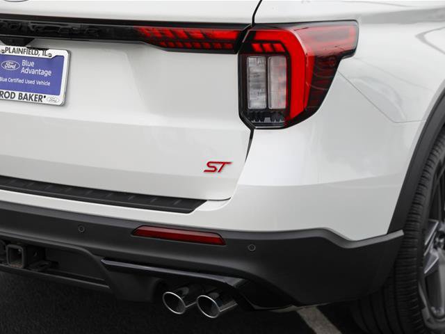 Certified 2025 Ford Explorer ST AWD/4WD image 11