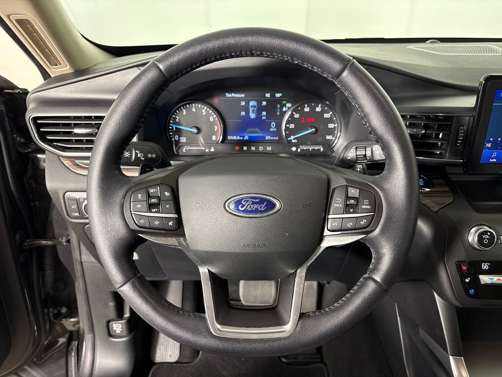 Certified 2020 Ford Explorer Limited RWD image 17