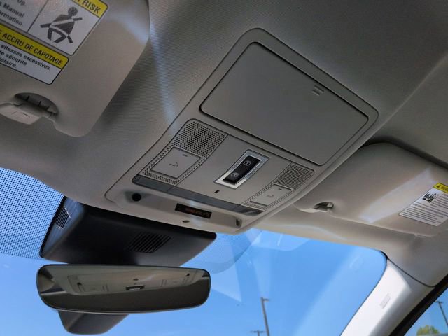 Used 2019 Jaguar E-PACE SE image 26