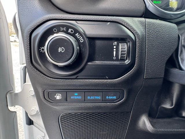 Used 2023 Jeep Wrangler Unlimited w/ Cold Weather Group AWD/4WD image 27