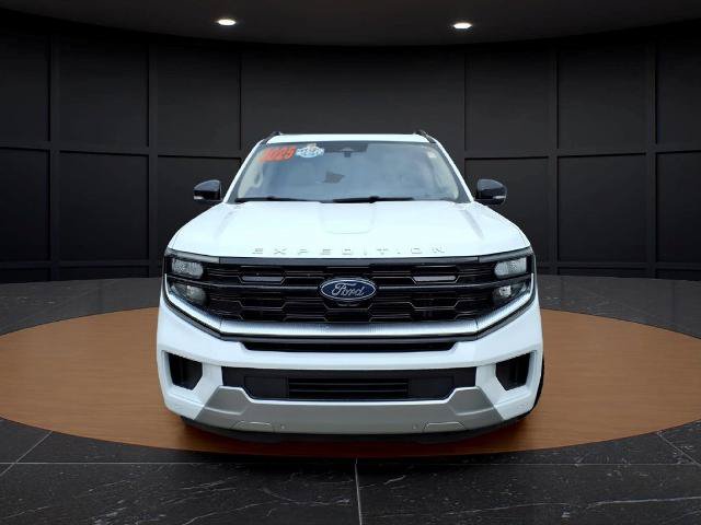 Certified 2025 Ford Expedition Max Platinum AWD/4WD image 2