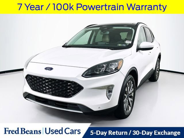 Certified 2022 Ford Escape Titanium w/ Class II Trailer Tow Package AWD/4WD image 7