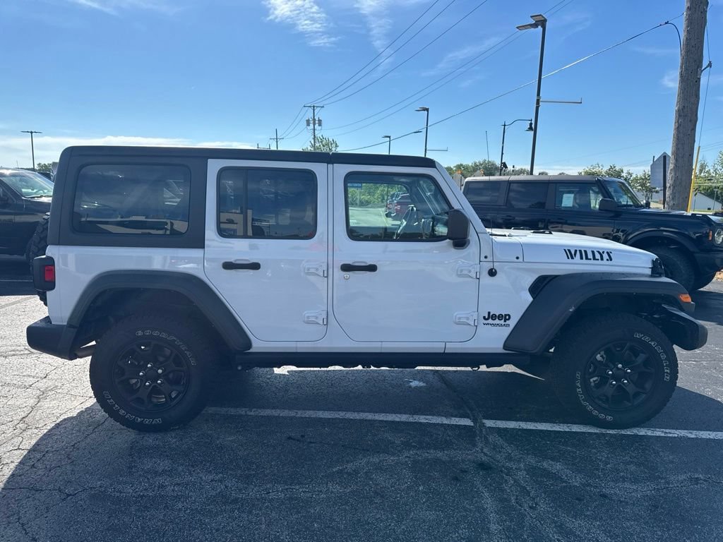 Used 2022 Jeep Wrangler Unlimited Sport AWD/4WD image 8