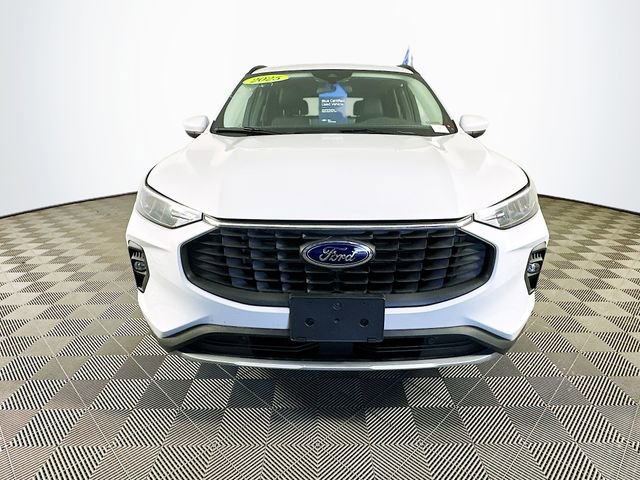 Certified 2025 Ford Escape SE w/ Class II Trailer Tow Package FWD image 5