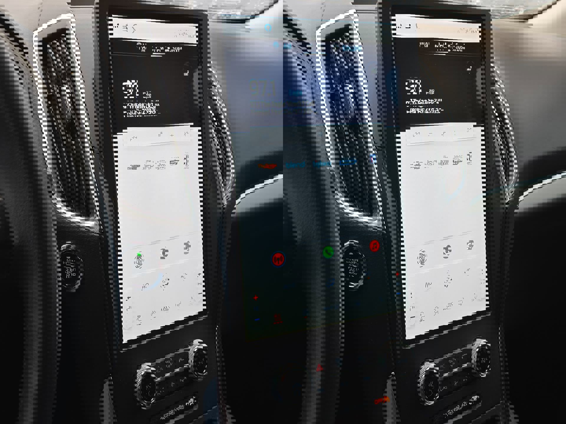 Certified 2024 Ford Edge Titanium image 17