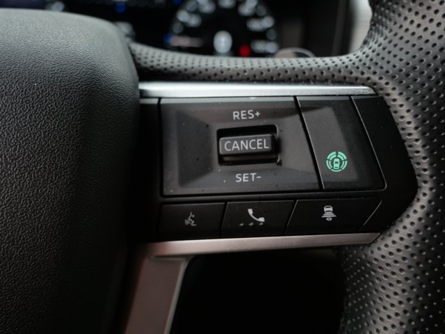 Used 2024 Mitsubishi Outlander SEL AWD/4WD image 22