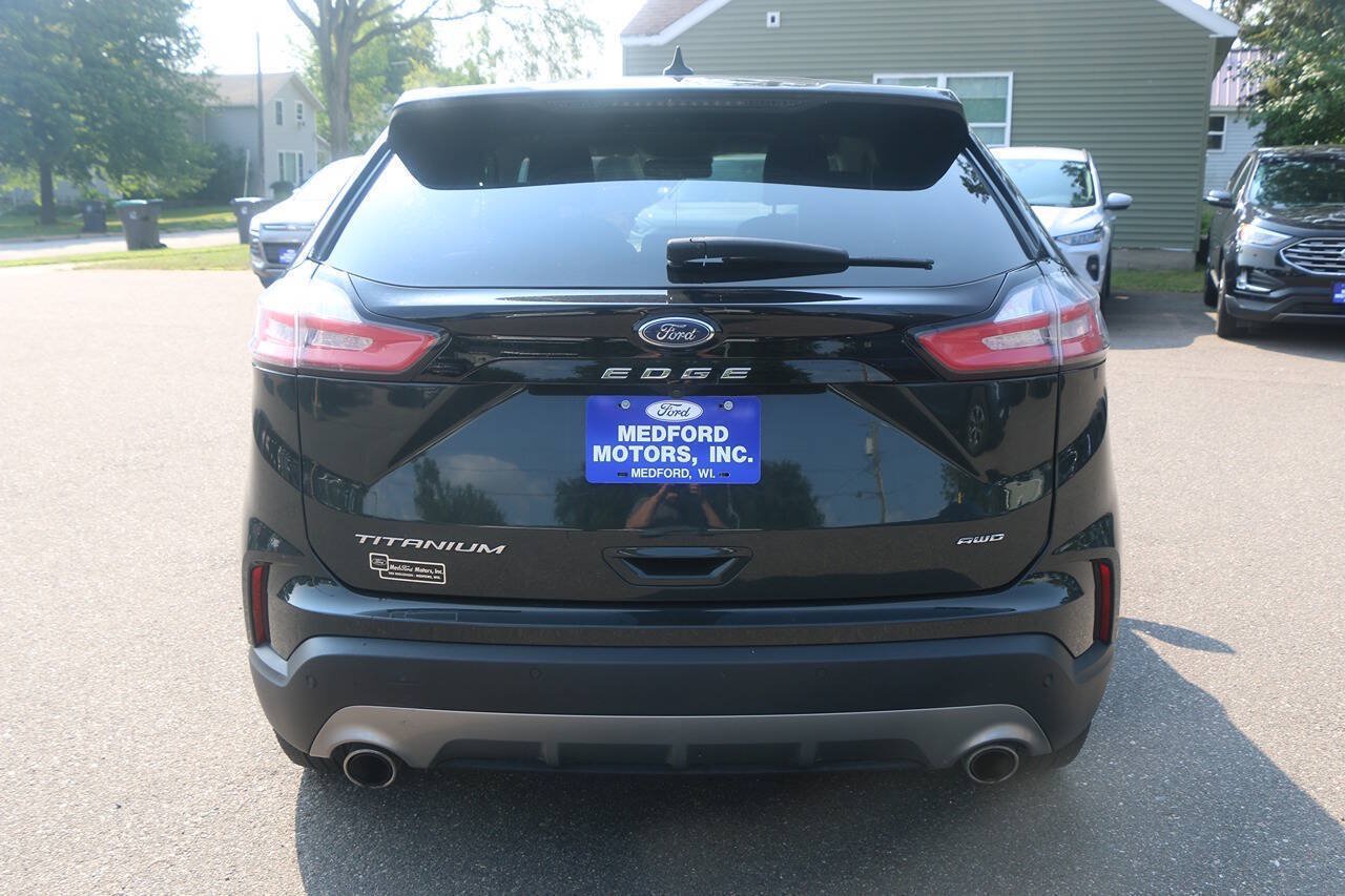 Certified 2024 Ford Edge Titanium AWD/4WD image 4