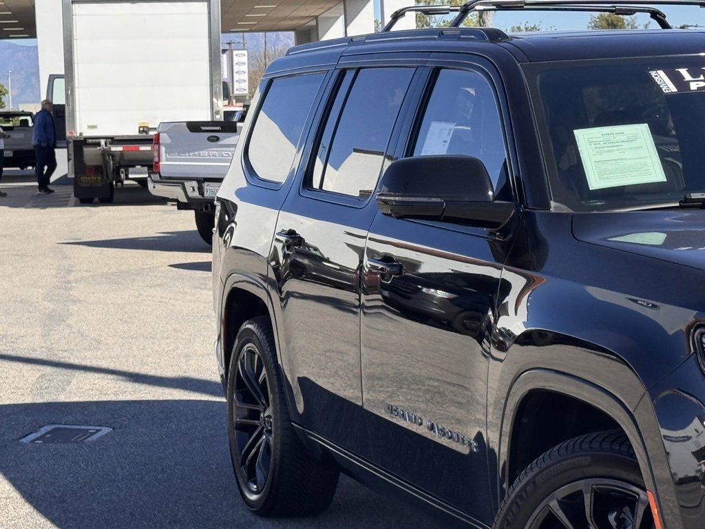 Used 2022 Jeep Grand Wagoneer Series II image 5