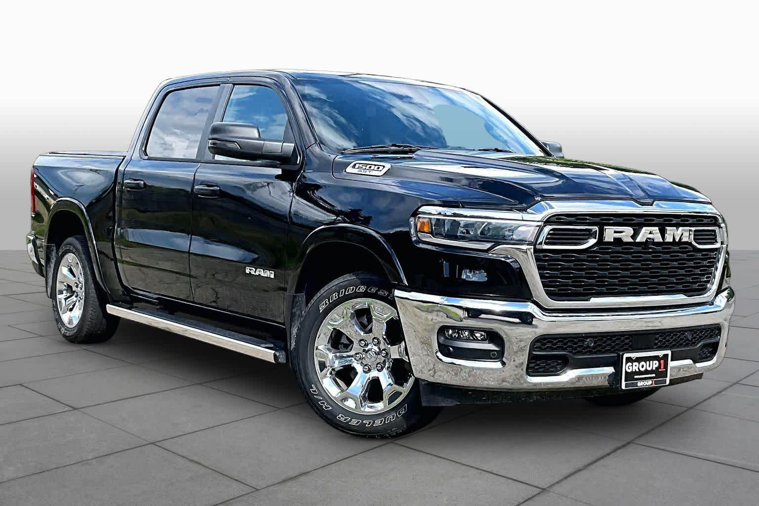 Used 2025 RAM 1500 Big Horn AWD/4WD image 3