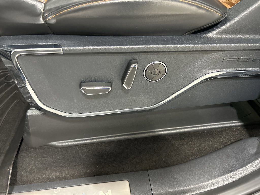 Certified 2021 Ford F150 Platinum w/ Equipment Group 701A High image 14