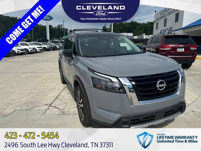 Used 2025 Nissan Pathfinder Platinum