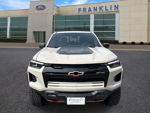 Used 2026 Chevrolet Colorado ZR2 w/ Technology Package AWD/4WD image 8