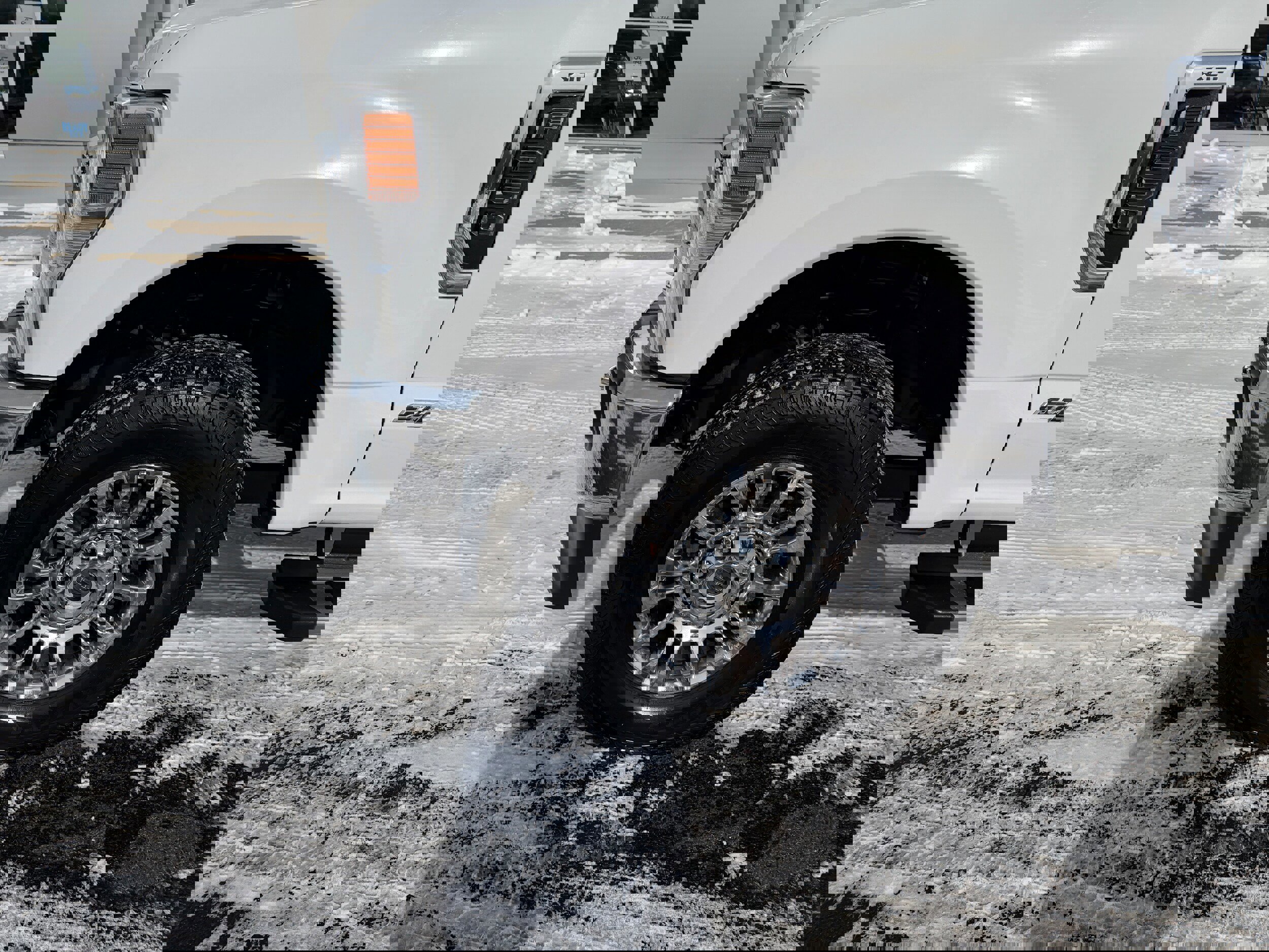 Certified 2022 Ford F250 XLT w/ XLT Premium Package image 11