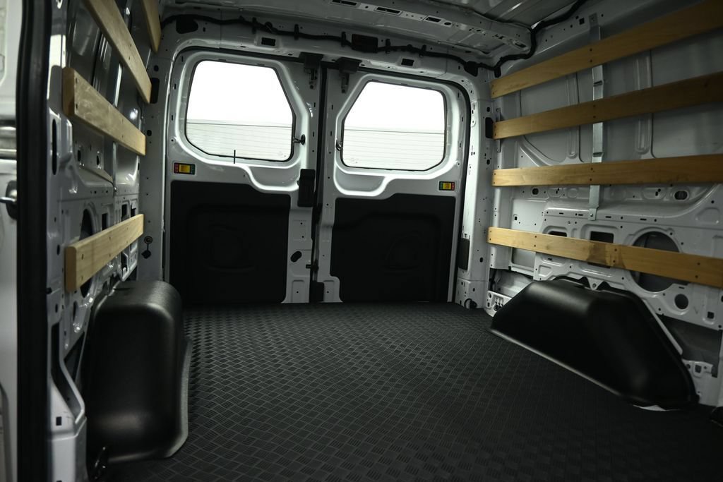 Certified 2025 Ford Transit 250 Low Roof w/ Exterior Upgrade Package RWD image 19
