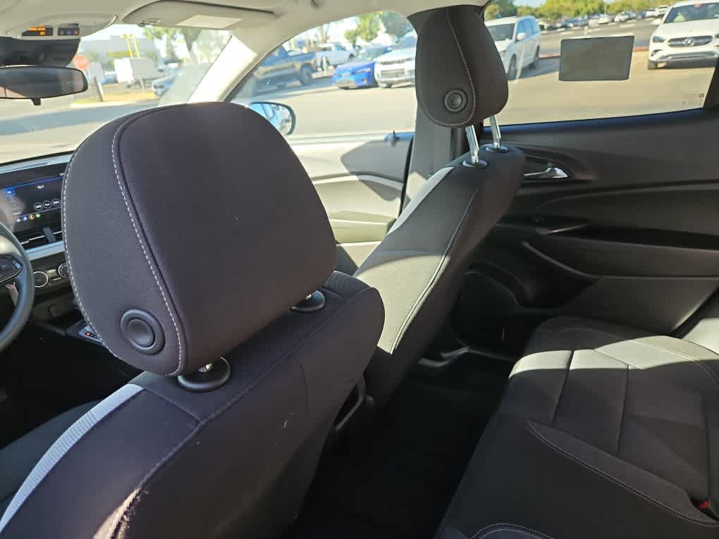 Used 2026 Chevrolet Trax LS FWD image 11