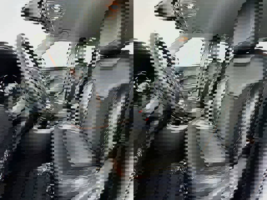 Used 2018 Jeep Compass Latitude image 11