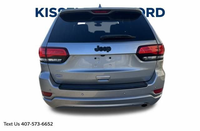 Used 2017 Jeep Grand Cherokee Altitude image 4