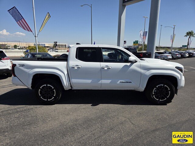 Used 2026 Toyota Tacoma TRD Sport AWD/4WD image 8