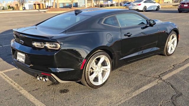 Used 2022 Chevrolet Camaro LT w/ RS Package image 6