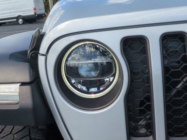 Used 2022 Jeep Gladiator Mojave w/ LED Lighting Group image 10
