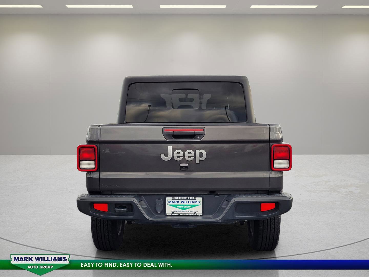 Used 2023 Jeep Gladiator Overland AWD/4WD image 5