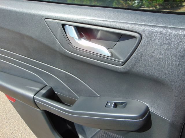 Certified 2026 Ford Escape SE FWD image 23