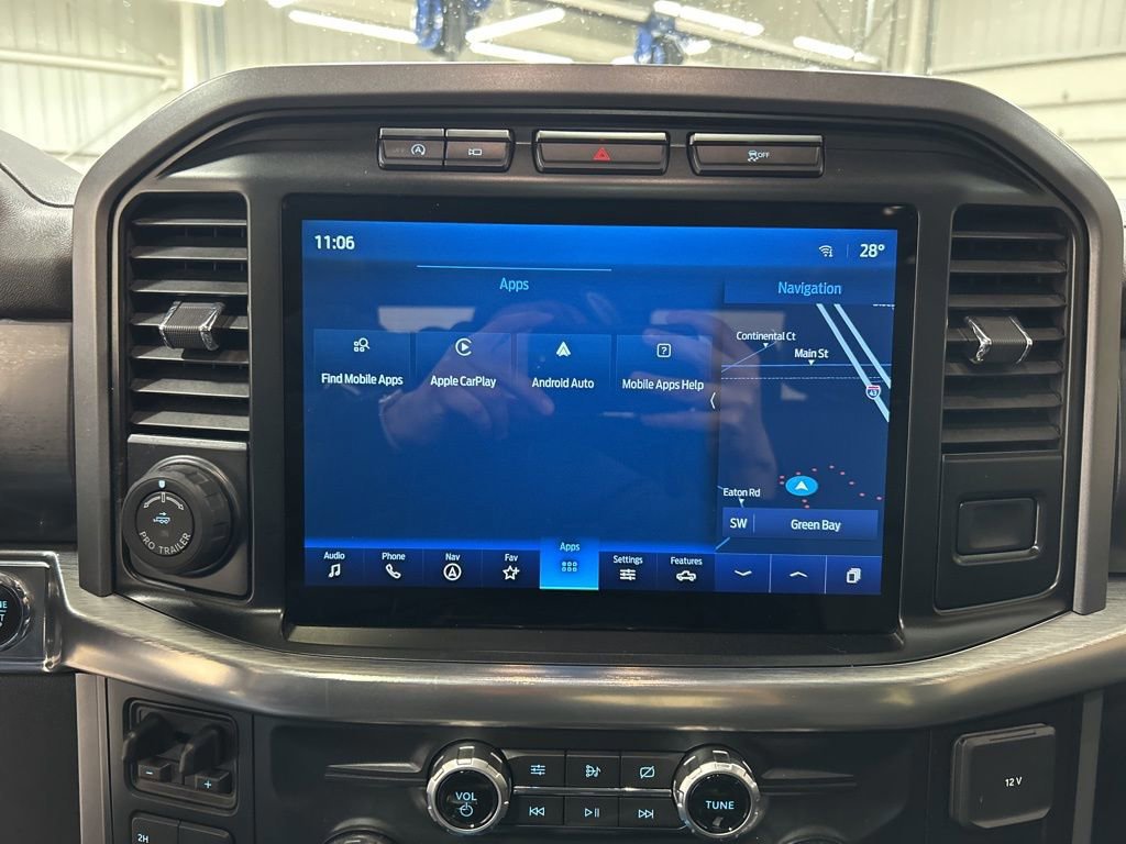 Certified 2021 Ford F150 Lariat w/ Equipment Group 502A High image 26