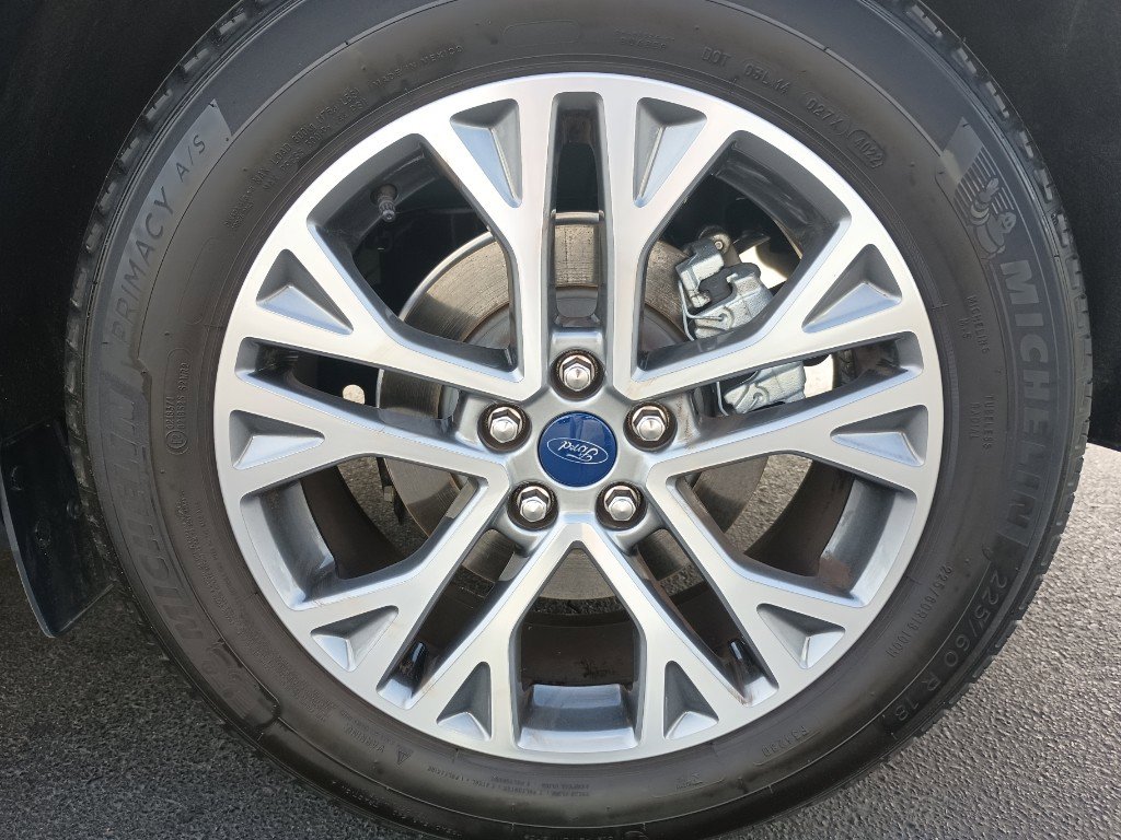 Certified 2022 Ford Escape SEL w/ Technology Package image 38