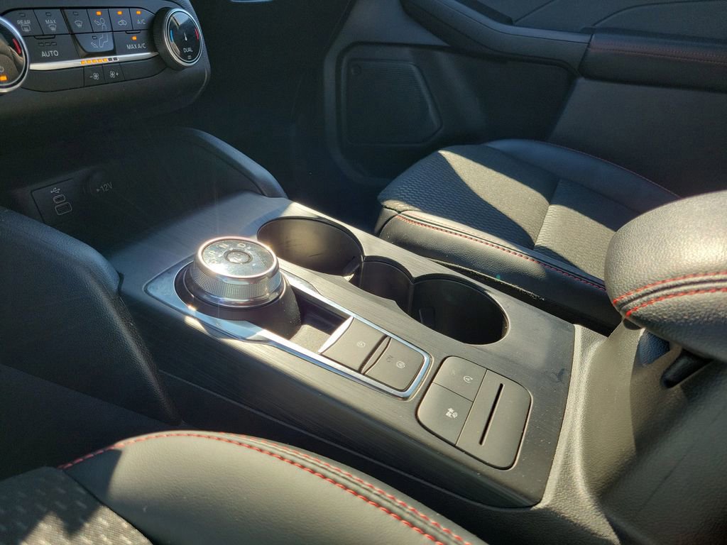 Certified 2025 Ford Escape ST-Line AWD/4WD image 29