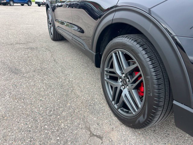 Certified 2025 Ford Explorer ST AWD/4WD image 27