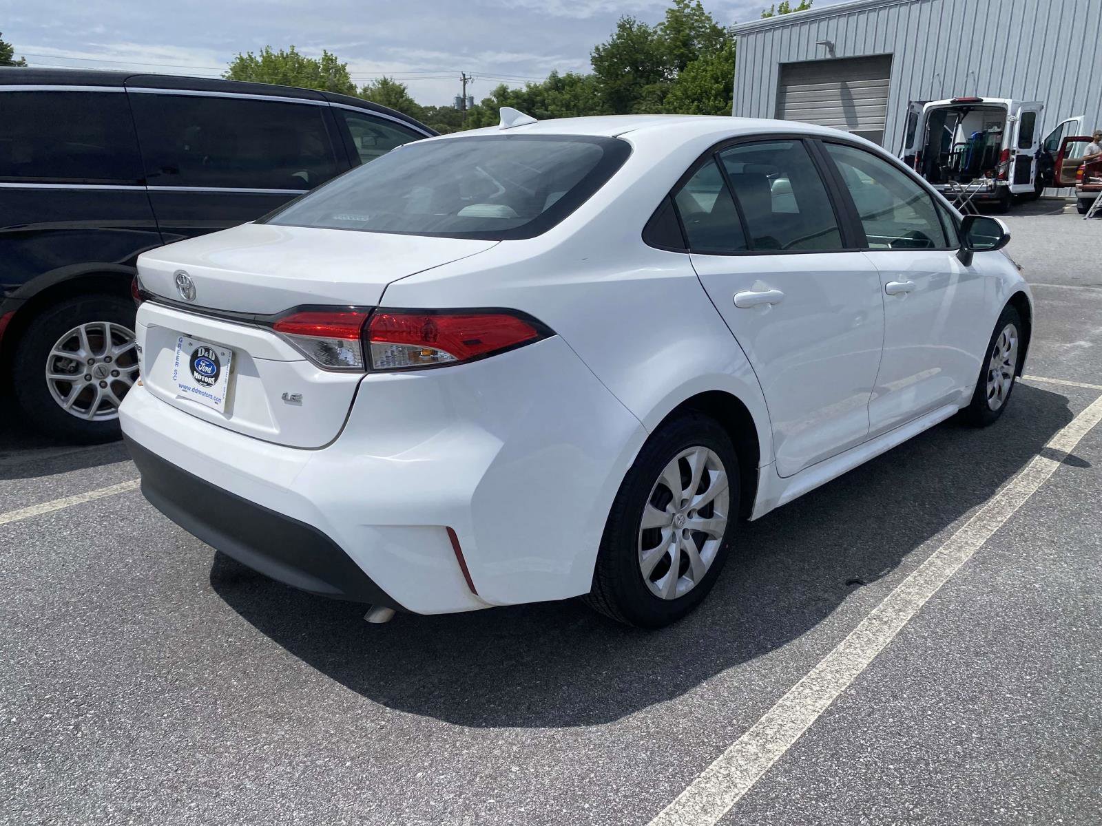 Used 2024 Toyota Corolla LE FWD image 7