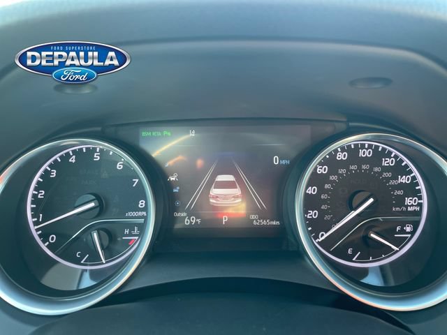 Used 2018 Toyota Camry XLE FWD image 2