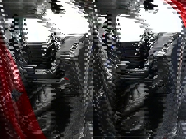 Certified 2024 Ford Edge SEL w/ Convenience Package image 10