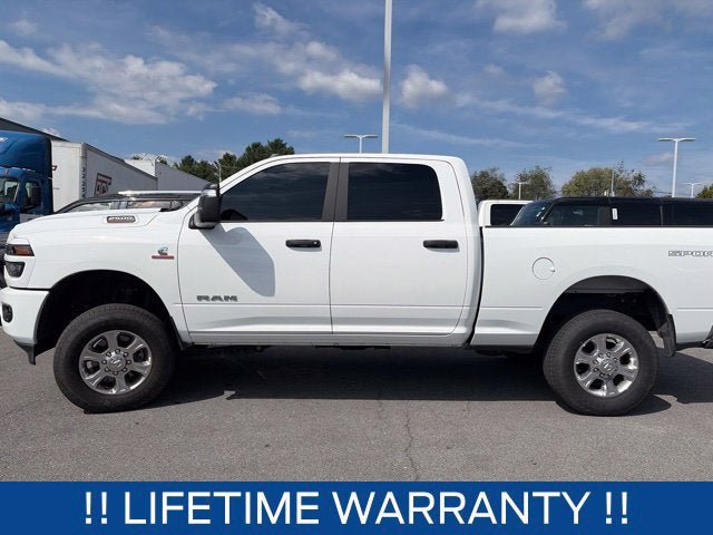 Used 2025 RAM 2500 Big Horn AWD/4WD image 3