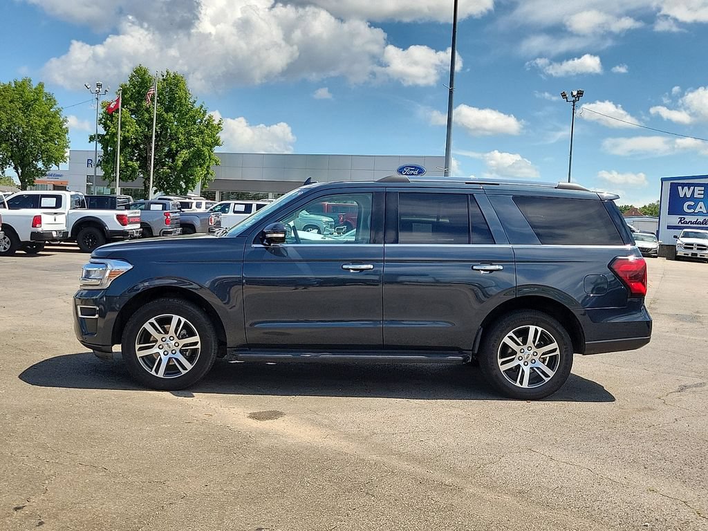 Certified 2024 Ford Expedition Limited RWD image 3