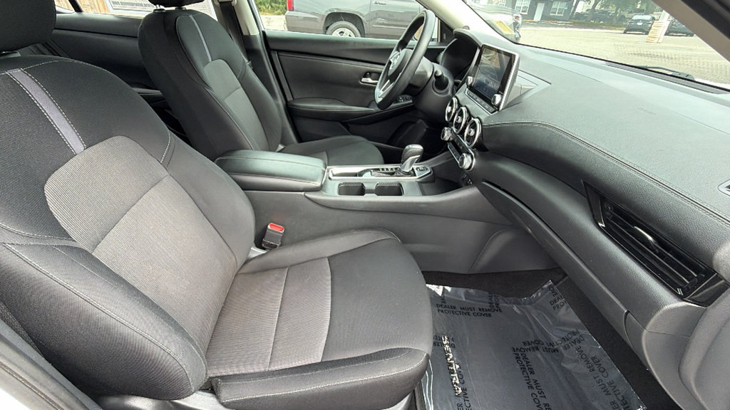 Used 2024 Nissan Sentra SV FWD image 25