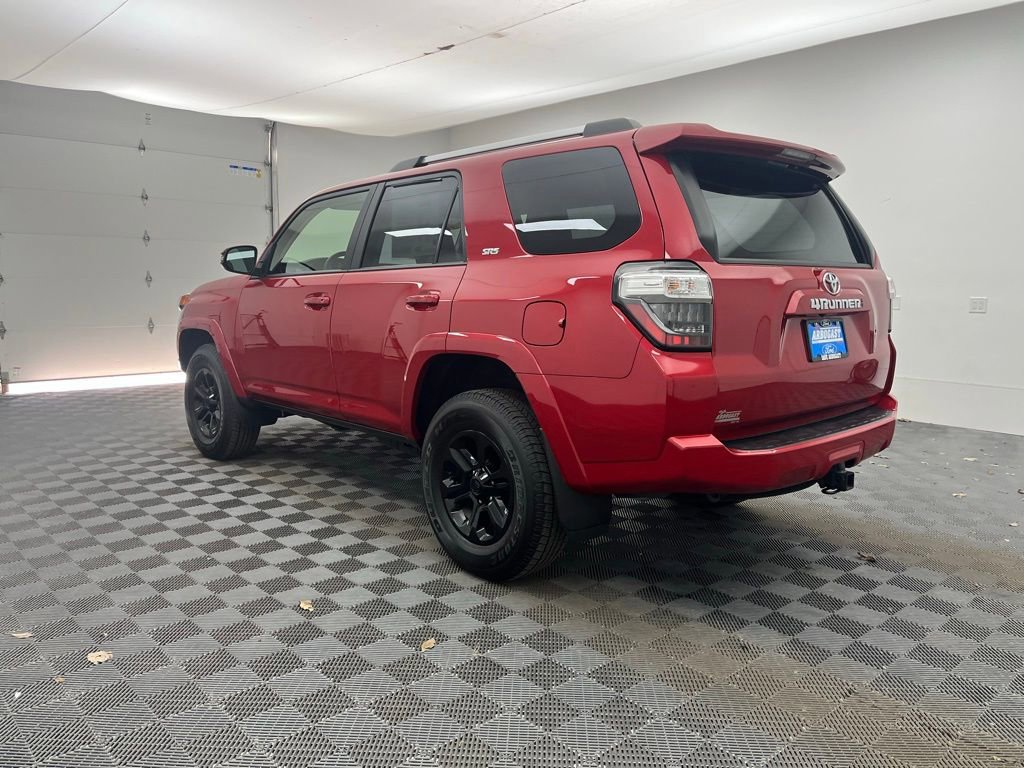 Used 2024 Toyota 4Runner SR5 Premium image 5