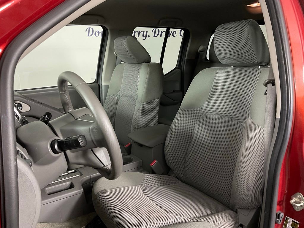 Used 2017 Nissan Frontier SV w/ SV Value Truck Package RWD image 14