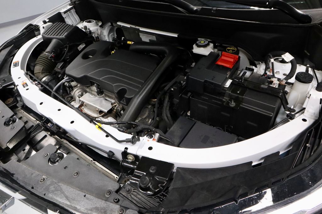 Used 2025 Chevrolet Equinox LT image 18