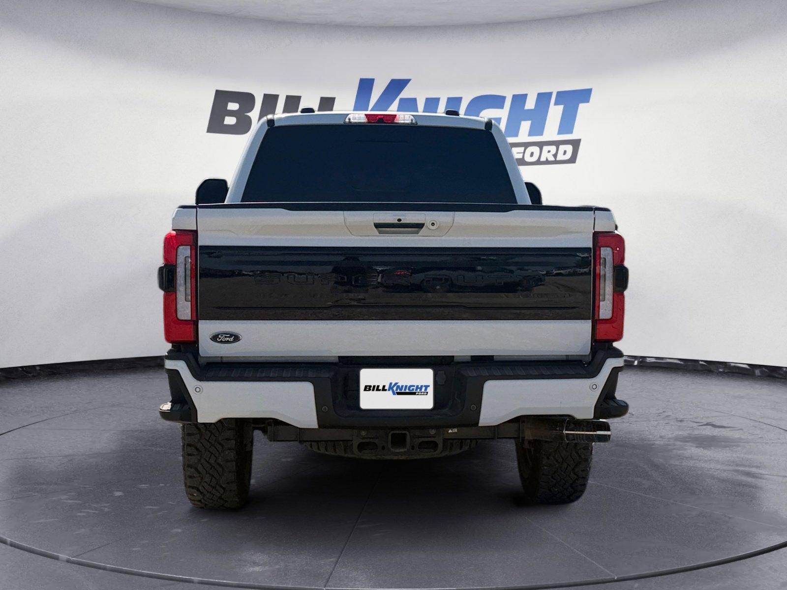 Certified 2024 Ford F250 Platinum w/ Tremor Off-Road Package AWD/4WD image 4