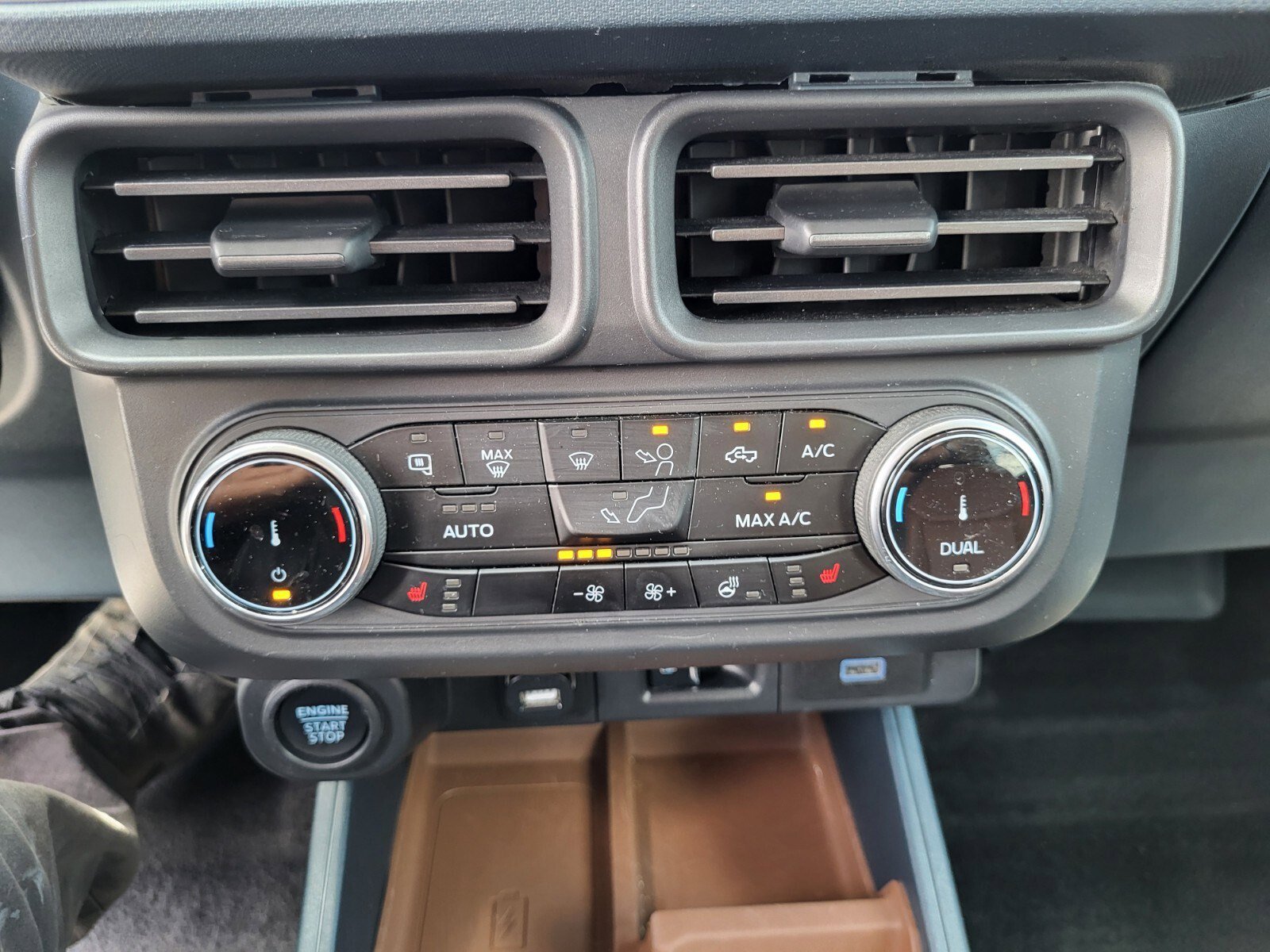 Certified 2023 Ford Maverick Lariat w/ Lariat Luxury Package AWD/4WD image 24